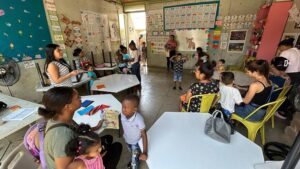 Maestros dan clases a un creciente número de niños migrantes varados en el sur de México - AlbertoNews