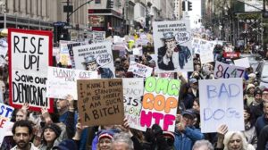 Manifestantes anti-Trump celebran 1200 movilizaciones en EE.UU. en la mayor jornada de protestas hasta ahora