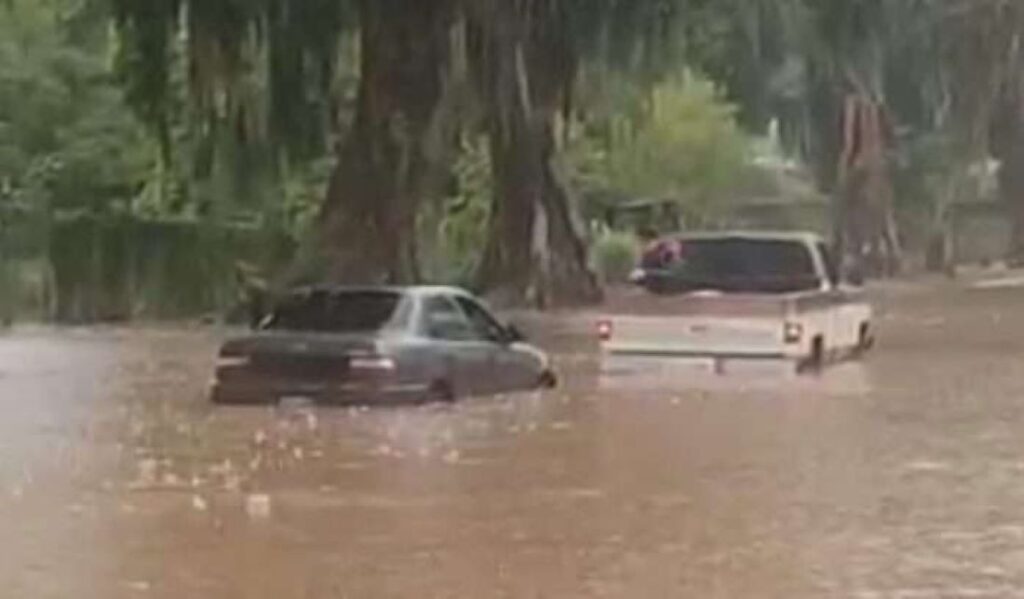 Más de 800 familias afectadas por fuertes lluvias en Trujillo y Barinas