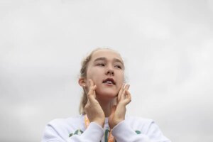 Mirra Andreeva, número siete del mundo con 17 años: "En la pista no puedes ser una niña"