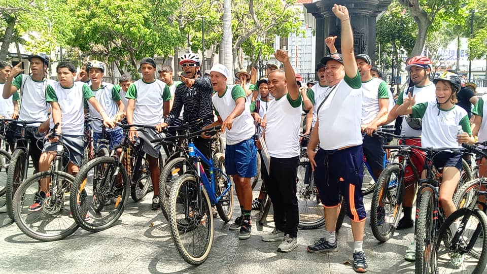 Movimiento La Fuga realizó rodada en bicicletas en apoyo a los migrantes venezolanos secuestrados en El Salvador - Yvke Mundial