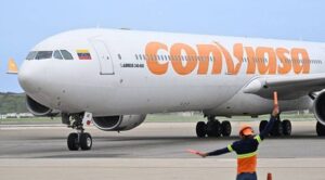 Nuevo vuelo con 174 migrantes venezolanos llega al país
