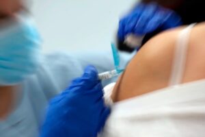 OPS sugiere vacunación masiva en Latinoamérica ante los brotes de sarampión y fiebre amarilla