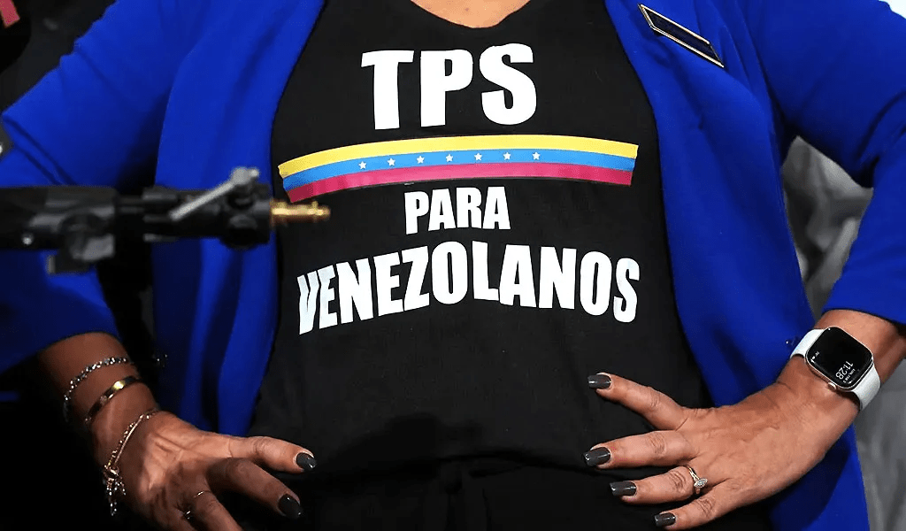 Oposición espera que decisión de juez sobre el TPS ayude a una política integral para migrantes venezolanos