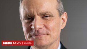 Por qué el Nobel de economía Simon Johnson cree que deberíamos empezar a pagar por usar TikTok o Instagram