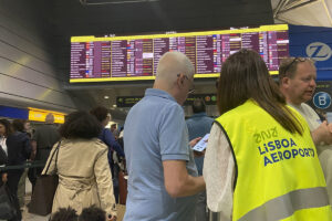 Portugal "vuelve a la normalidad" y todos los usuarios tienen luz, asegura el Gobierno