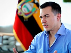 Presidente de Ecuador califica de "positiva" su reunión privada con Donald Trump - AlbertoNews