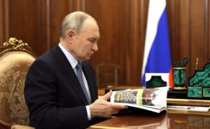 Putin declara una breve tregua unilateral en Ucrania por la Pascua para calibrar la "sinceridad" de Kiev