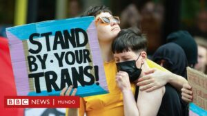 Qué implica el histórico fallo en Reino Unido que define a una mujer por su sexo biológico y excluye a las mujeres transgénero