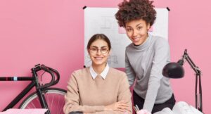 Qué negocios emprender desde casa y ganar dinero, según inteligencia artificial