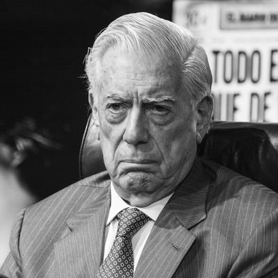Quién fue Mario Vargas Llosa: un breve recorrido por su biografía a través de 5 datos