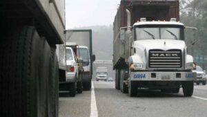 Restringen circulación de vehículos de carga pesada entre el 17 y el 21 de abril - Correo del Orinoco