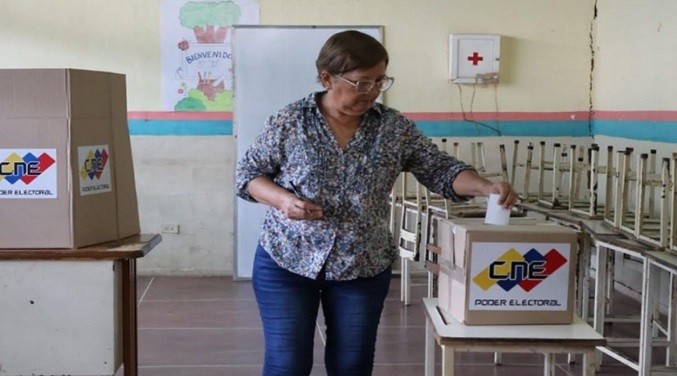 Se desarrolla con normalidad la Consulta Popular Nacional 2025