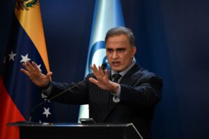 Tarek William Saab acusó a Nayib Bukele de “trata de personas” y criticó a la ONU