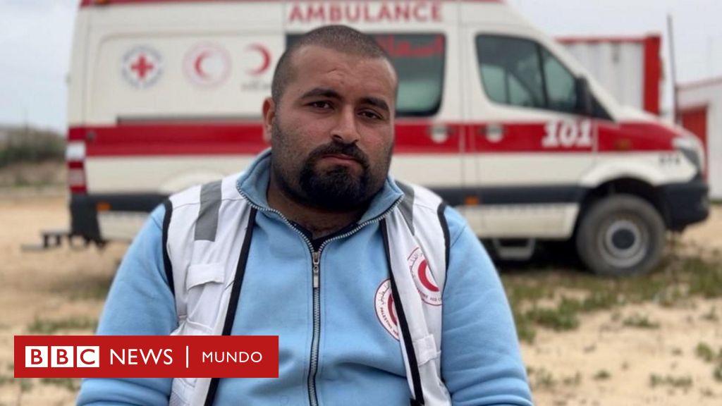 "Todos éramos civiles": el testimonio del único sobreviviente de la matanza de 15 paramédicos y rescatistas en Gaza que contradice la versión del ejército israelí
