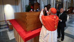 Tras el histórico funeral, así sepultaron al papa Francisco en la basílica de Santa María la Mayor de Roma