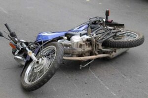 Tres jóvenes murieron por choque de motos en Aragua
