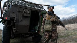 Ucrania captura a dos chinos que luchaban con fuerzas rusas – DW – 08/04/2025