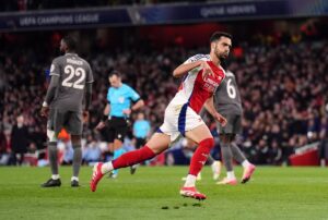 Un demoledor Arsenal obliga a convocar la 'magia' del Bernabéu