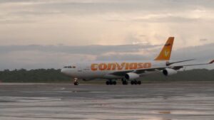 Venezuela recibe un nuevo vuelo con 174 migrantes deportados desde EEUU vía Honduras
