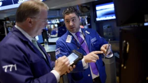 Wall Street abre en rojo tras la espectacular recuperación del miércoles - AlbertoNews