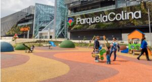 cambió su fachada para crear mariposario