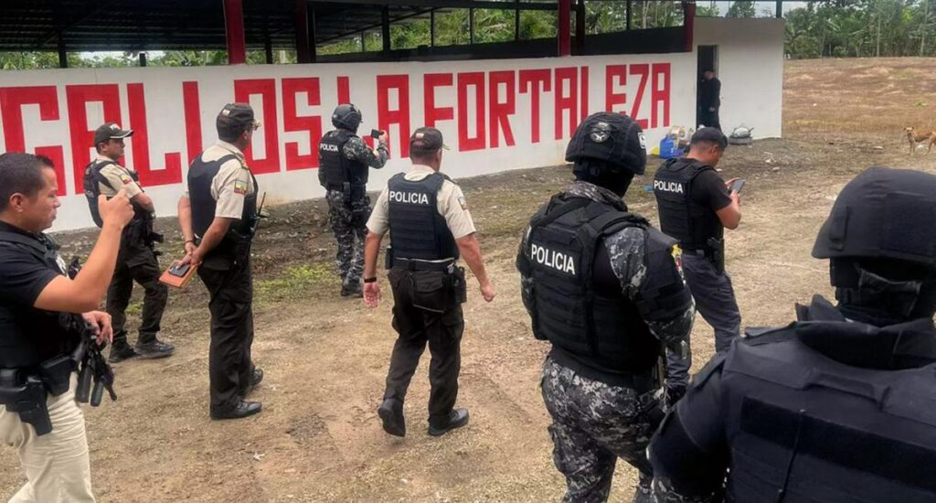 capturan a sospechosos con fusiles y escopetas