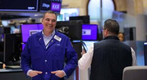 el Nasdaq 100 se dispara un 12%