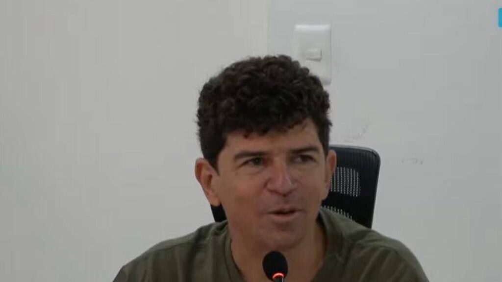 el fenómeno político de 'El Mono' Martínez que sacude al Concejo de Santa Marta