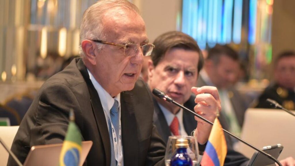 piden investigar a Iván Velásquez y Juan Fernando Cristo por Catatumbo