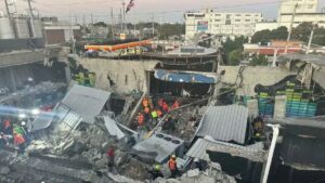 se desplomó el techo de un reconocido boliche y hay al menos 15 muertos