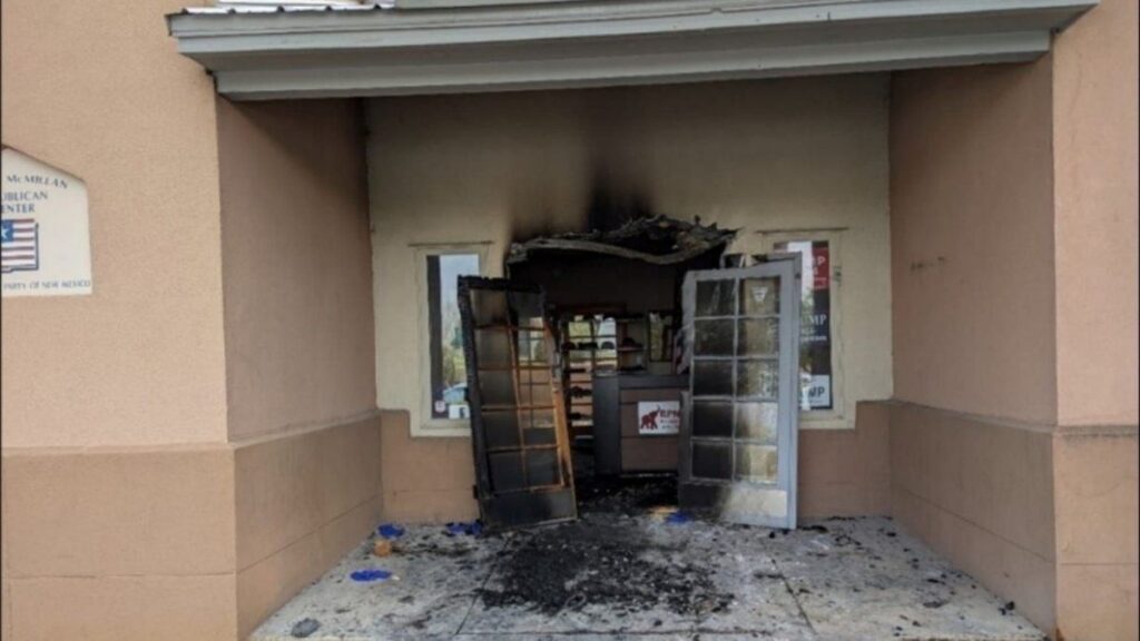 un hombre está acusado de los ataques incendiarios a Tesla, en medio de ola de repudio contra Elon Musk