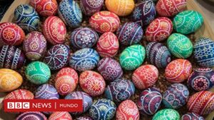 ¿Por qué en algunos países los huevos y los conejos son símbolos de la Pascua?