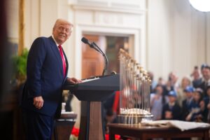 ¿Qué busca Donald Trump contra la industria petrolera de Venezuela?