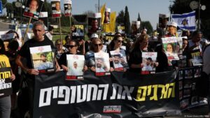 Hamás publica video de dos rehenes israelíes vivos en Gaza – DW – 11/05/2025