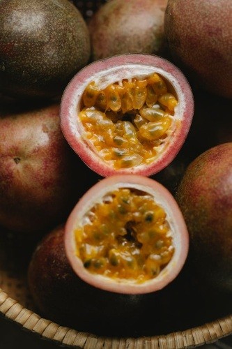 5 frutas que te aportan un contenido sorprendentemente alto de proteínas