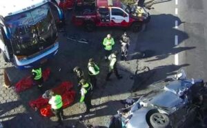 Accidente de tránsito generó la muerte de al menos cuatro colombianos en Ecuador (Video) - AlbertoNews