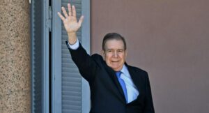 Alerta por salud de Edmundo González: cuenta por qué los hospitalizaron de urgencia