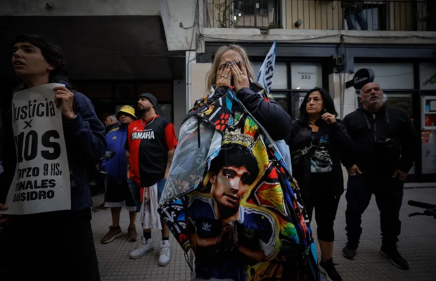 Anularon el juicio por la muerte de Maradona