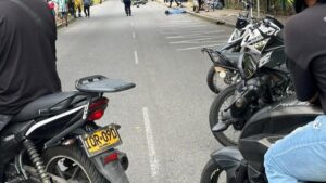 Aparece nuevo video del momento exacto de trágico accidente con motociclista que murió decapitado en Bucaramanga