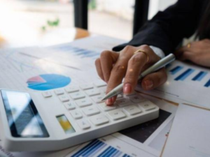 Autorretención de la Dian mantiene el debate y se advierten nuevos riesgos para la economía | Impuestos | Economía