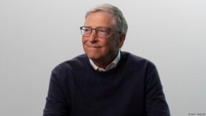Bill Gates se compromete a donar su fortuna para 2045 – DW – 11/05/2025