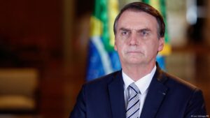 Bolsonaro sale del hospital semanas después de ser operado – DW – 04/05/2025