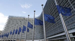 Bruselas amenaza a TikTok con una multa por incumplir la normativa europea sobre anuncios