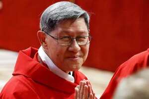 Candidatos papables: Luis Antonio Tagle, el purpurado 'progre' y 'rockstar'