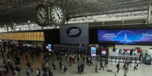 Caos en Londres por un apagón que paraliza varias líneas del metro