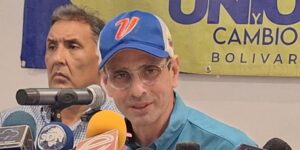 Capriles afirma que su participación en las elecciones parlamentarias no es ir «contra Machado ni contra Edmundo»