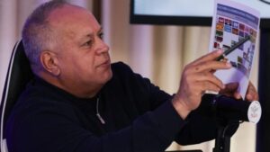 Chavismo dice que organiza vuelo de repatriación desde Bolivia a venezolanos que estén en Perú, Chile y Argentina