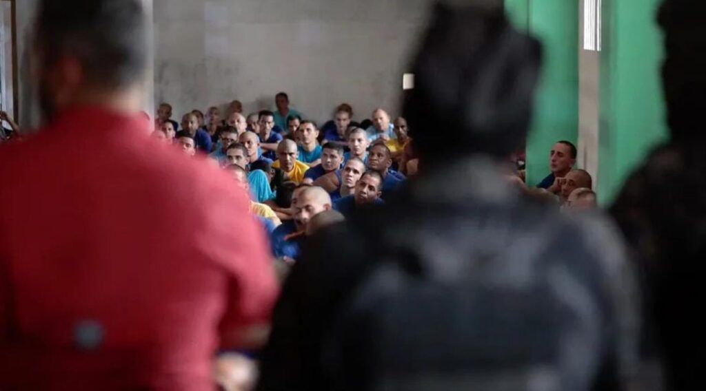 Chavismo espantó a reos y familiares al intervenir el penal de Tocuyito en pleno horario de visita
