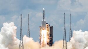 China ultima el lanzamiento de su primera misión de recogida de muestras de un asteroide - AlbertoNews